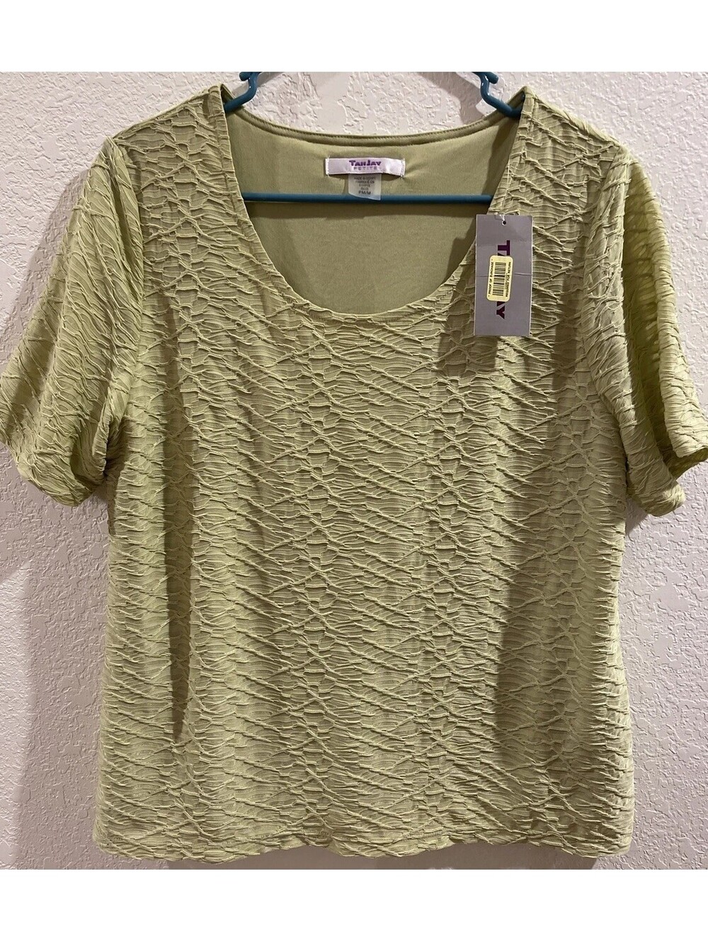 TanJay Womens Medium Petite Green Short Sleeved Textured Blouse NWT! A2220